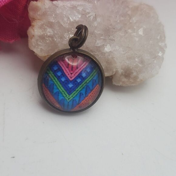1980s patterned quilt necklace‎ pendant - Picture 2 of 2